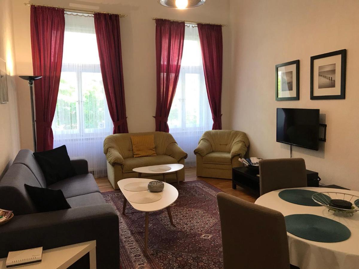 Apartment Sadova Карлови Вари Екстериор снимка
