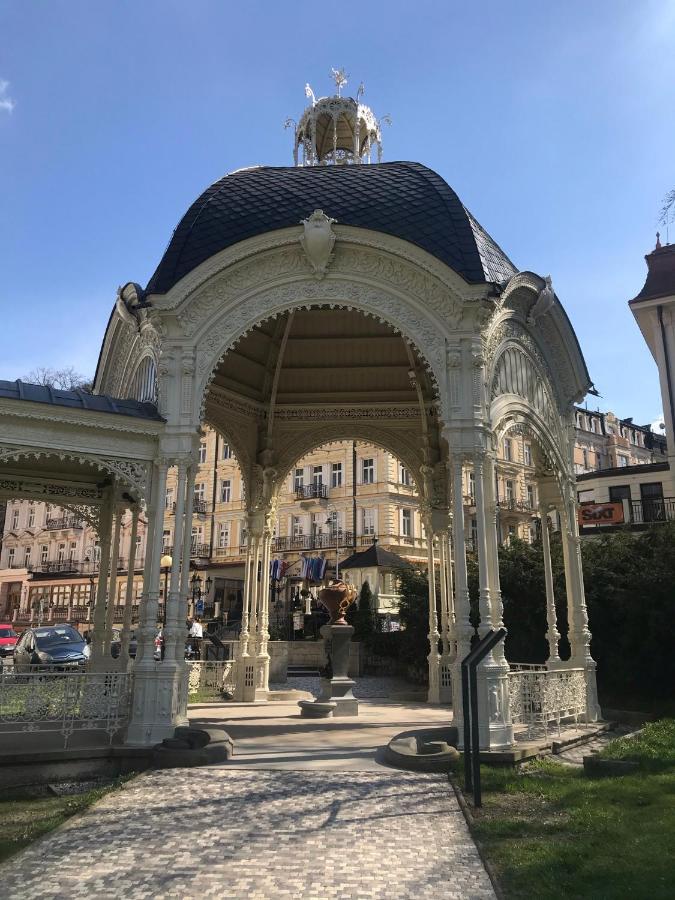Apartment Sadova Карлови Вари Екстериор снимка