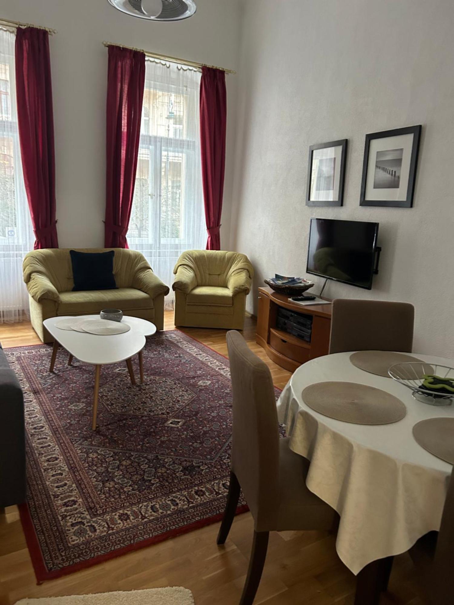 Apartment Sadova Карлови Вари Екстериор снимка